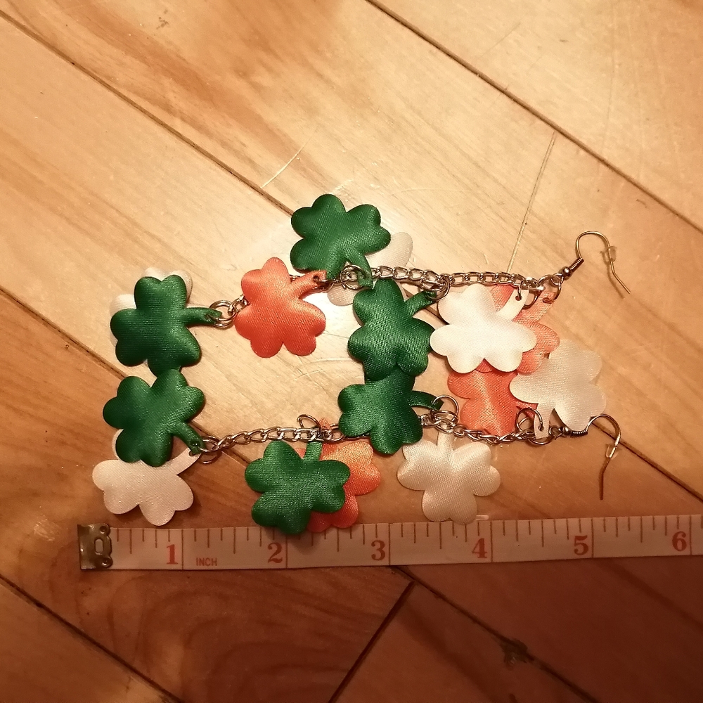 3/$40 Holiday earrings